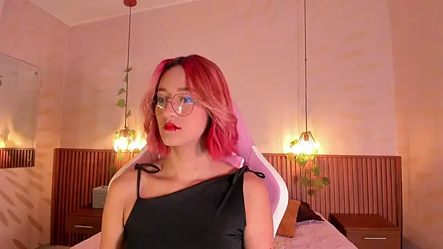daphne courtis online show from April 22, 2026, 3:09 am