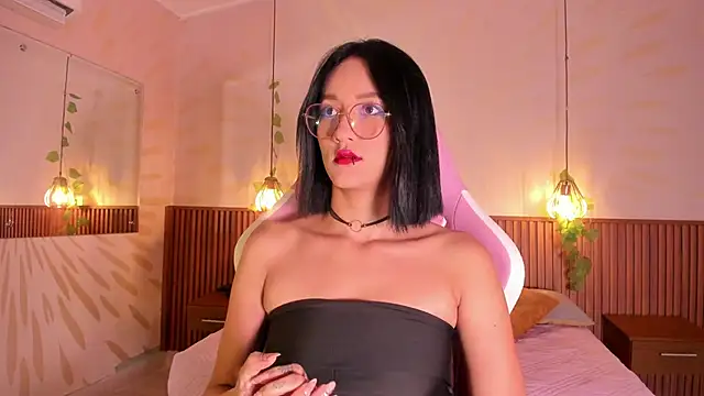 Snapshot of daphne_courtis chatting on June 12, 2026, 3:05 am daphne courtis online show from June 12, 2026, 3:05 am