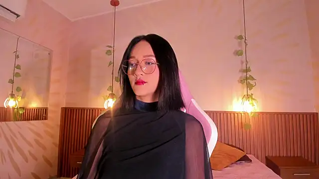 Snapshot of daphne_courtis chatting on June 20, 2026, 2:58 am daphne courtis online show from June 20, 2026, 2:58 am