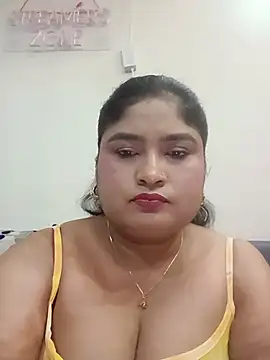 hornyriyanka online show from June 28, 2026, 3:01 am