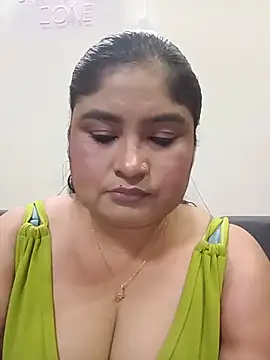 hornyriyanka online show from August 5, 2026, 3:09 am