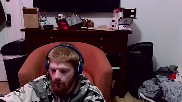 Snapshot of Magnetic127 chatting on November 20, 2025, 6:24 am Magnetic127 online show from November 20, 2025, 6:24 am