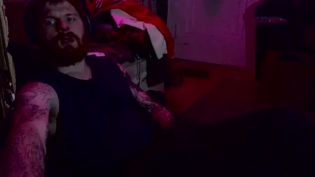 Snapshot of Magnetic127 chatting on December 18, 2025, 9:04 am Magnetic127 online show from December 18, 2025, 9:04 am