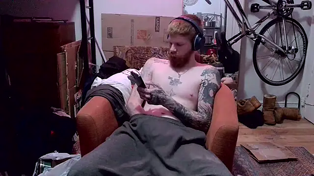 Snapshot of Magnetic127 chatting on January 10, 2026, 11:34 am Magnetic127 online show from January 10, 2026, 11:34 am