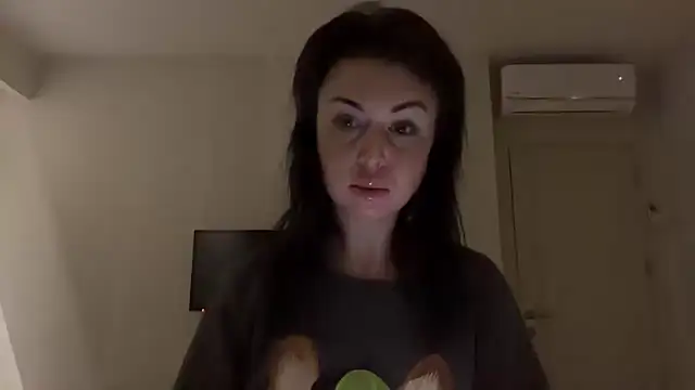 Gilin1 online show from November 2, 2025, 8:44 pm