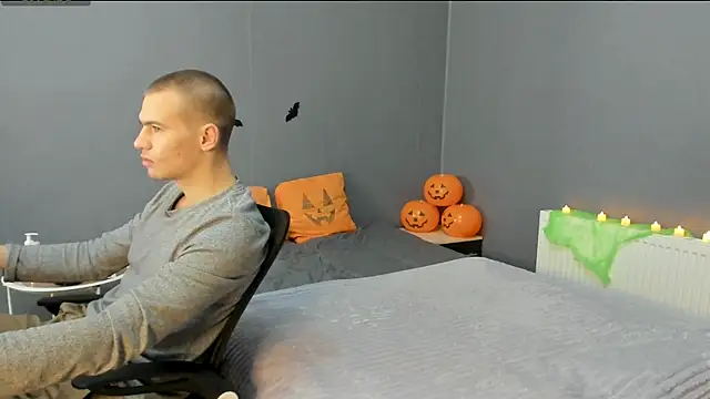 Snapshot of Garden_of_Eden_ chatting on October 29, 2025, 4:37 am Garden of Eden online show from October 29, 2025, 4:37 am