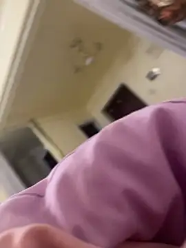 xinmeng-000 online show from February 22, 2026, 7:12 pm