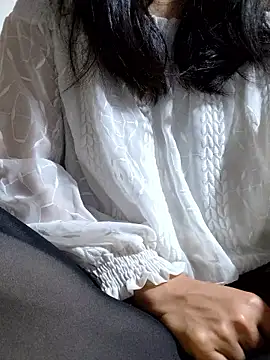 Maria2299 online show from February 26, 2026, 8:19 pm