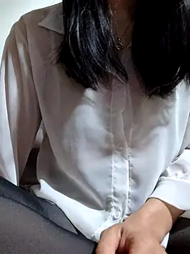 Maria2299 online show from March 6, 2026, 11:56 pm