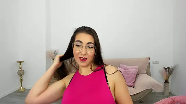 Kylie Kathy online show from September 21, 2025, 6:53 pm