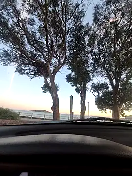 uratre online show from April 8, 2026, 2:33 am