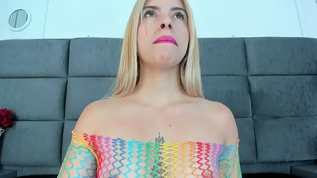 Barbiie 98 online show from October 11, 2025, 1:53 pm