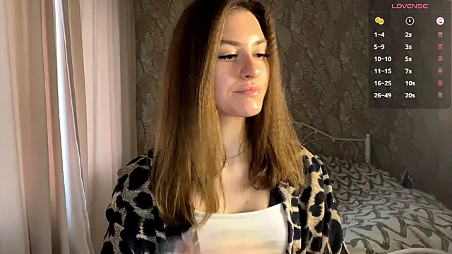 miainheat online show from December 17, 2025, 9:15 am