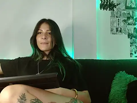 Snapshot of Chloe_paytone chatting on October 5, 2025, 1:15 am Chloe paytone online show from October 5, 2025, 1:15 am