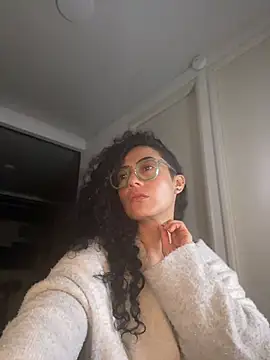 Koral369 online show from August 4, 2026, 1:42 am