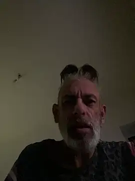 crisfootlicker online show from July 4, 2026, 11:22 pm