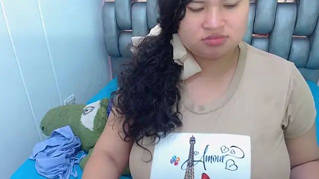 Madison Copers online show from December 19, 2025, 11:01 pm