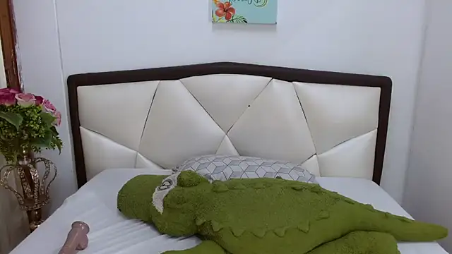 Madison Copers online show from March 15, 2026, 12:16 am