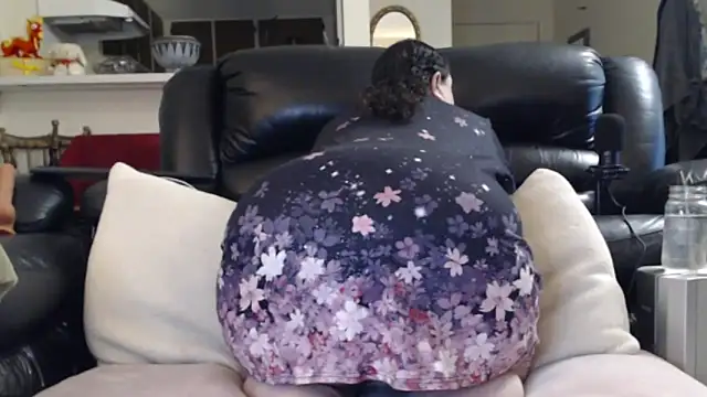 Juicy Julie469 online show from March 19, 2026, 4:44 pm