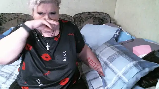 Snapshot of Lana555 chatting on September 18, 2025, 5:59 pm Lana555 online show from September 18, 2025, 5:59 pm