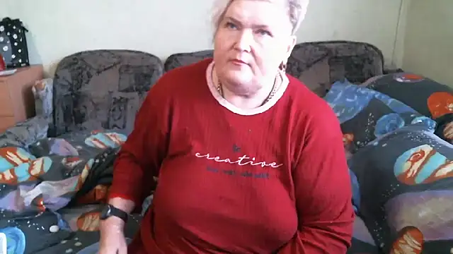 Snapshot of Lana555 chatting on October 19, 2025, 12:28 pm Lana555 online show from October 19, 2025, 12:28 pm