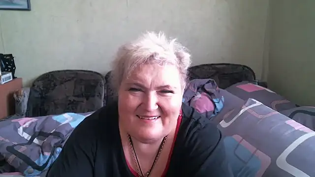 Snapshot of Lana555 chatting on May 13, 2026, 10:45 am Lana555 online show from May 13, 2026, 10:45 am