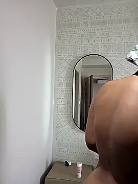 Lexiluv1 online show from January 14, 2026, 10:43 am