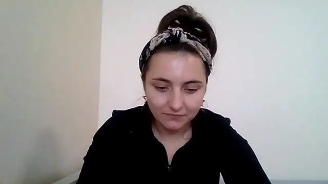 DInaraXRose online show from October 17, 2025, 11:35 am