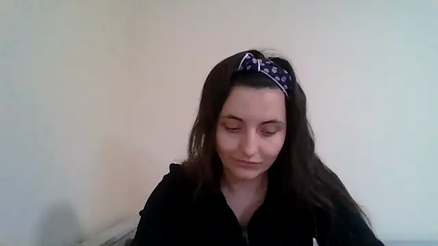 DInaraXRose online show from February 24, 2026, 12:58 pm