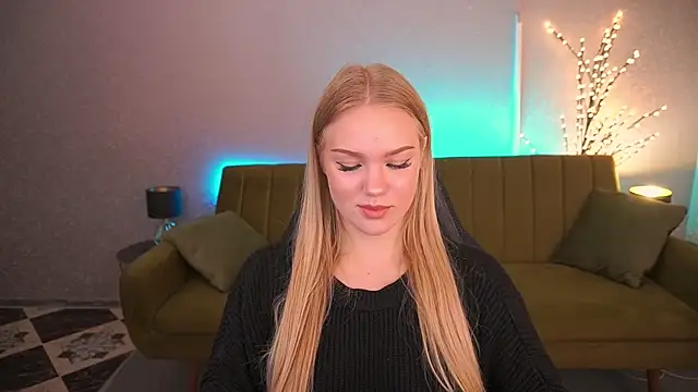 CelesteNoir online show from September 18, 2025, 6:37 am