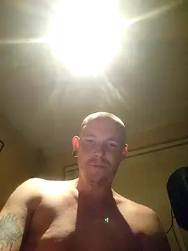piercingpik online show from August 6, 2026, 10:11 pm