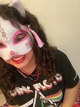 Lucy YupiSweet online show from February 4, 2026, 10:47 pm