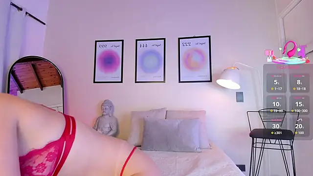 Snapshot of AriaMuse chatting on October 8, 2025, 7:44 pm AriaMuse online show from October 8, 2025, 7:44 pm