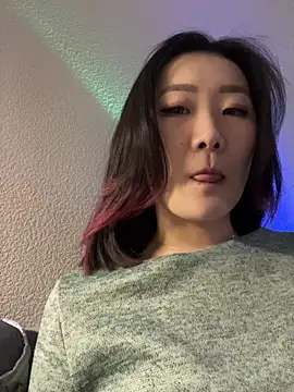 AikoYamada online show from December 5, 2025, 7:17 am