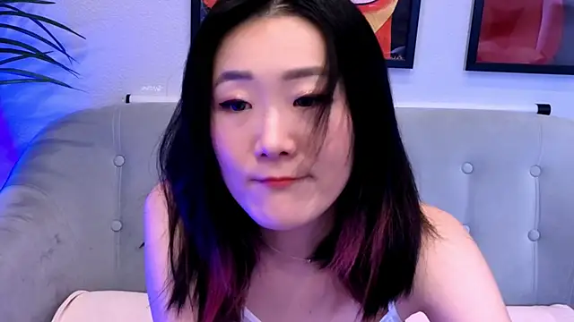 AikoYamada online show from February 6, 2026, 7:12 am