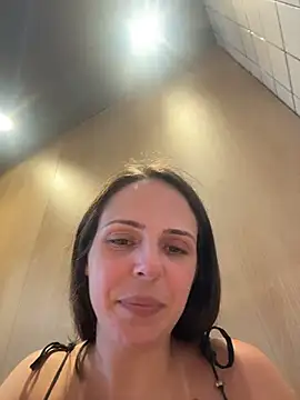 Lady LauraRose online show from February 20, 2026, 6:52 pm