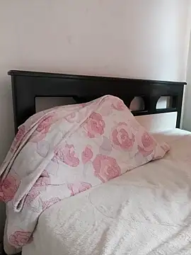 Snapshot of Miss-tetas chatting on October 10, 2025, 5:34 pm Miss-tetas online show from October 10, 2025, 5:34 pm