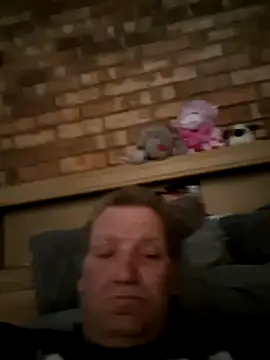 wallacelegend online show from September 10, 2025, 5:07 am