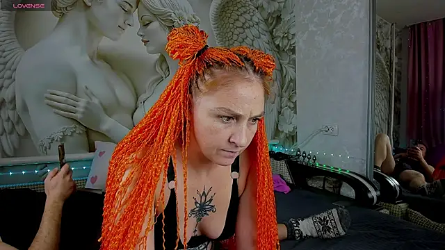 Snapshot of Gerald_and_Kristy chatting on October 9, 2025, 10:24 am Gerald and Kristy online show from October 9, 2025, 10:24 am