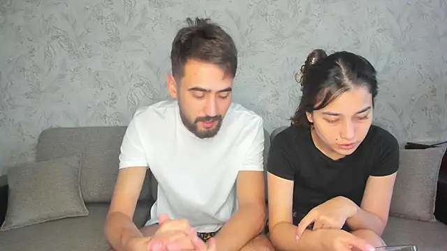 sophywhisper online show from September 19, 2025, 8:16 am