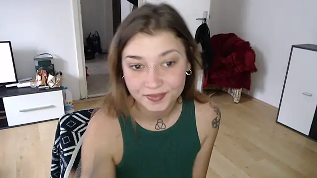 Aliens4twenty online show from October 14, 2025, 7:31 am