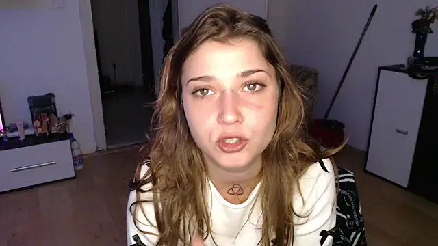 Aliens4twenty online show from October 24, 2025, 6:54 am