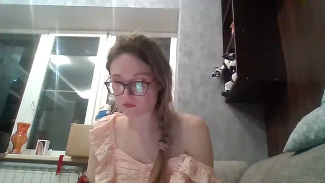 Snapshot of Jugira chatting on April 19, 2026, 9:28 pm Jugira online show from April 19, 2026, 9:28 pm