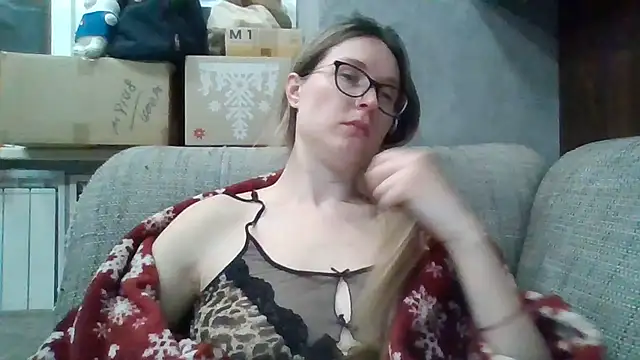 Snapshot of Jugira chatting on April 21, 2026, 10:45 pm Jugira online show from April 21, 2026, 10:45 pm
