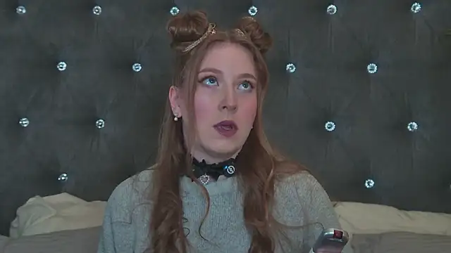 MiaEuphoria  online show from March 25, 2026, 3:56 am