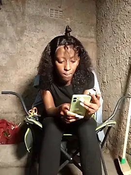 RFeltomWhitJ online show from September 20, 2025, 5:36 pm