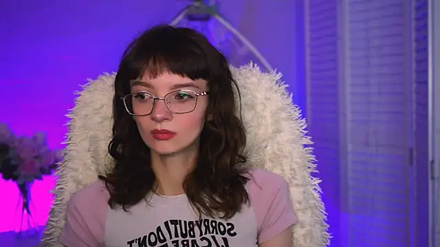 Snapshot of MollyJiggles chatting on September 20, 2025, 12:28 pm MollyJiggles online show from September 20, 2025, 12:28 pm