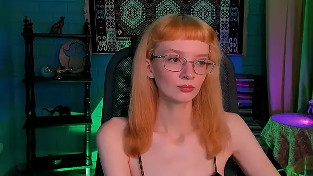 Snapshot of MollyJiggles chatting on October 29, 2025, 12:29 pm MollyJiggles online show from October 29, 2025, 12:29 pm