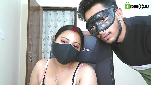 SassyWildCouple online show from May 8, 2026, 12:10 pm