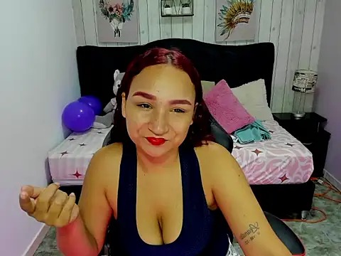 Snapshot of salome_rojas_ chatting on September 19, 2025, 1:45 pm salome rojas  online show from September 19, 2025, 1:45 pm